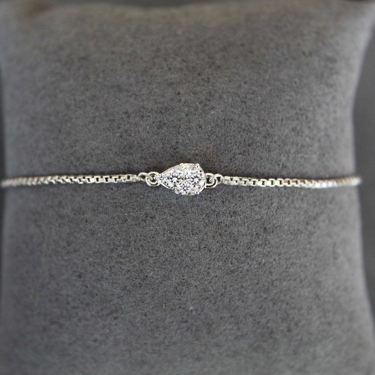 1/4 Cttw Diamond Teardrop Cluster Adjustable Chain Bracelet in 925 Sterling Silver
