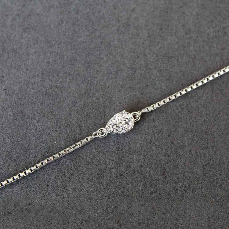 1/4 Cttw Diamond Teardrop Cluster Adjustable Chain Bracelet in 925 Sterling Silver