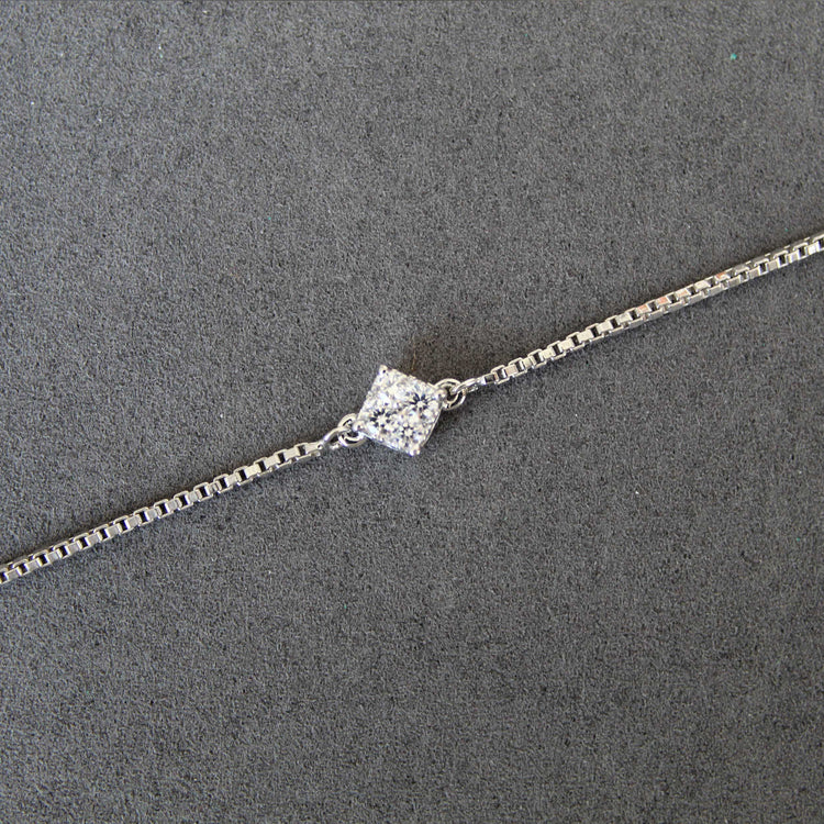 1/4 Cttw Diamond Cushion Cluster Adjustable Chain Bracelet in 925 Sterling Silver