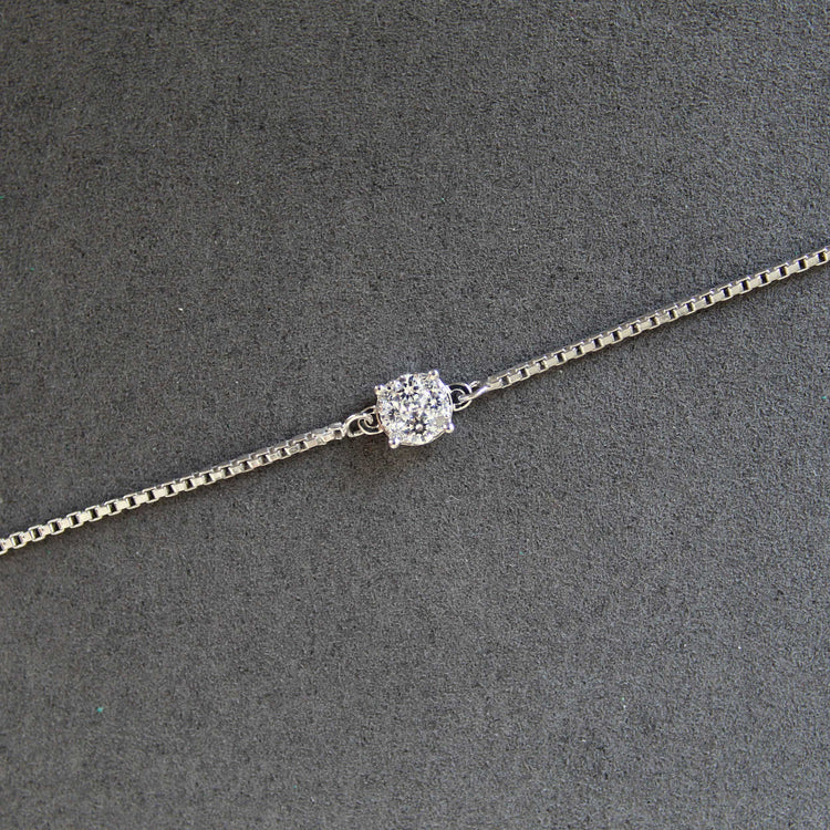 1/4 Cttw Diamond Round Cluster Adjustable Chain Bracelet in 925 Sterling Silver
