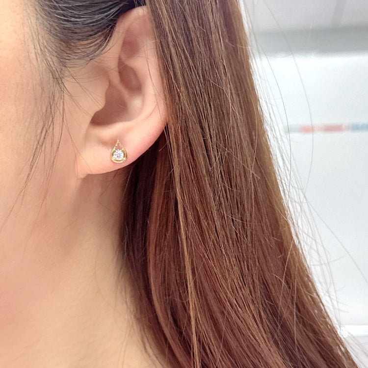 1/5-1/3 Cttw Diamond Teardrop Pear shape Stud Earrings available in K18 Yellow Gold vermeil and 925 Sterling Silver Rhodium Plating fifth and fine jewelry