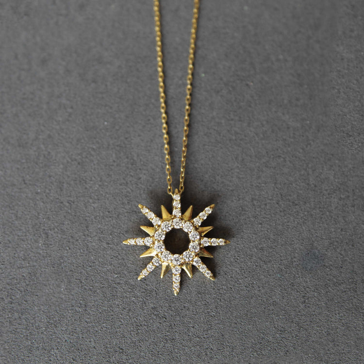1/2 Ctw Diamond Sunrays Necklace Pendant in 925 Sterling Silver Yellow Gold