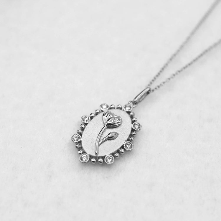 1/10 Cttw Diamond Birth Flower Necklace : July Water Lily fifth and fine jewelry K18 yellow gold sterling silver 925