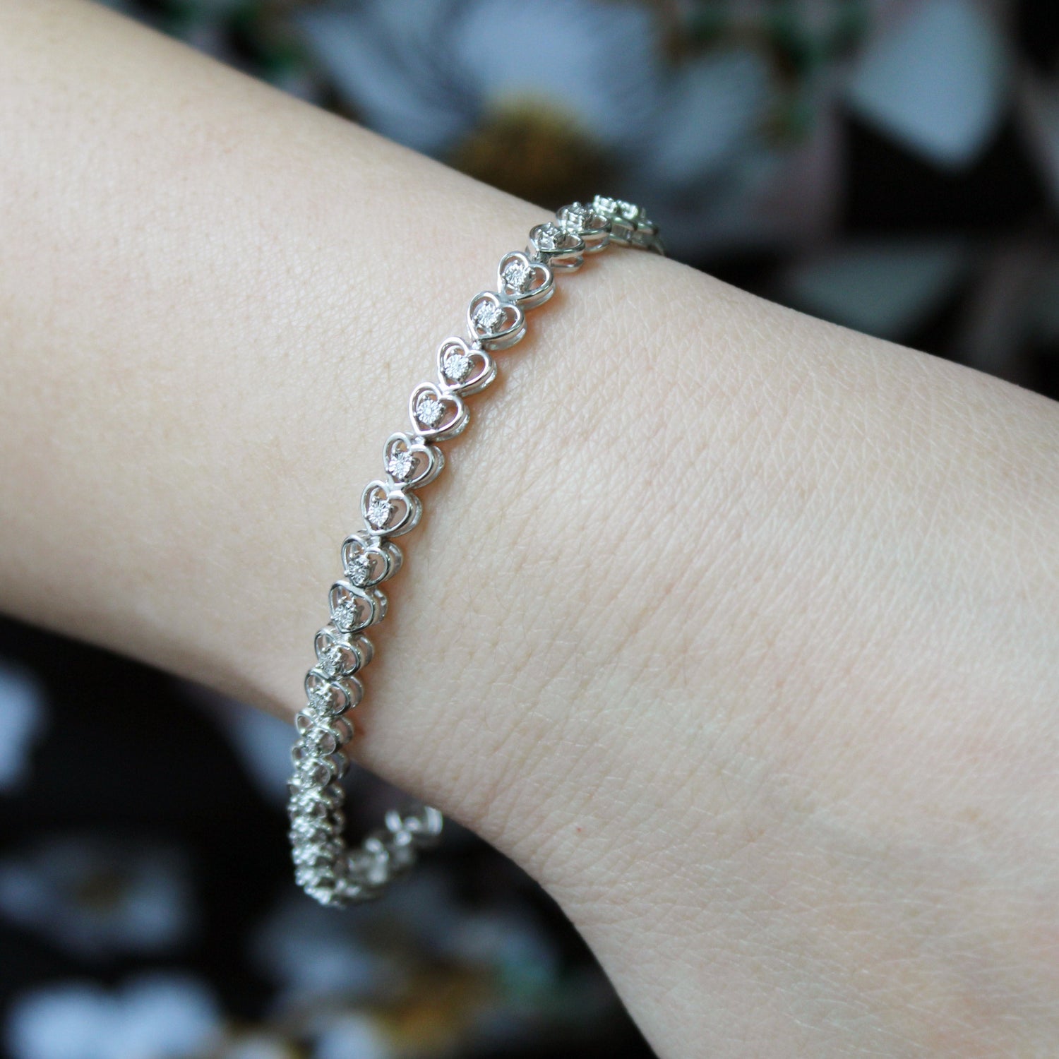 1/8ct tw Diamond Heart Tennis Bracelet in Sterling Silver