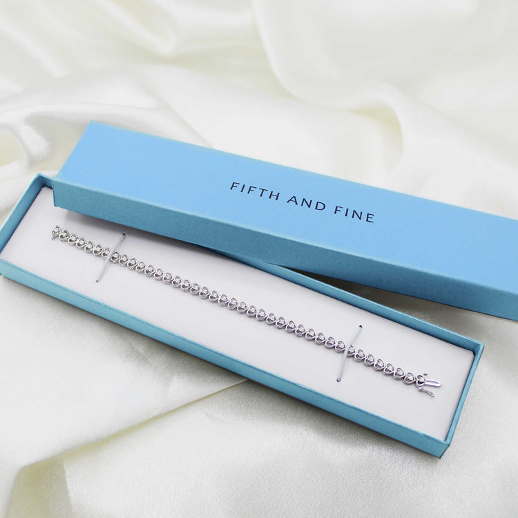 1/8ct tw Diamond Heart Tennis Bracelet in Sterling Silver