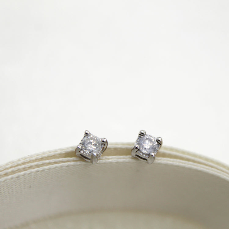 1/10ct TW to 1/4ct TW Natural Diamond Stud Earrings Set in Sterling Silver