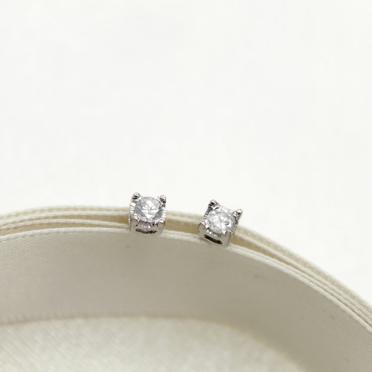 1/10ct TW to 1/4ct TW Natural Diamond Stud Earrings Set in Sterling Silver