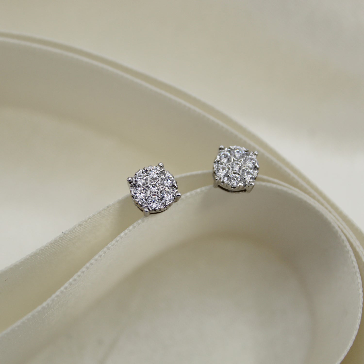 Star Motif 1/2 Cttw - 1.0 Cttw Natural Diamond Cluster Stud Earrings in Sterling Silver