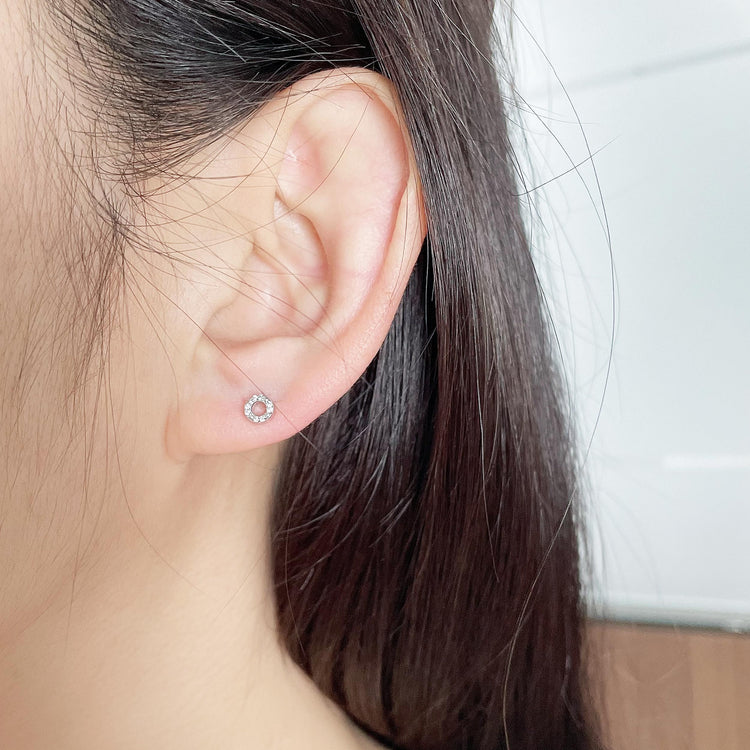 1/30 Cttw Natural Diamond Circle Shape Stud Earrings in 925 Sterling Silver