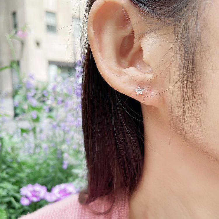 1/30 Cttw Natural Diamond Star Stud Earrings in 925 Sterling Silver