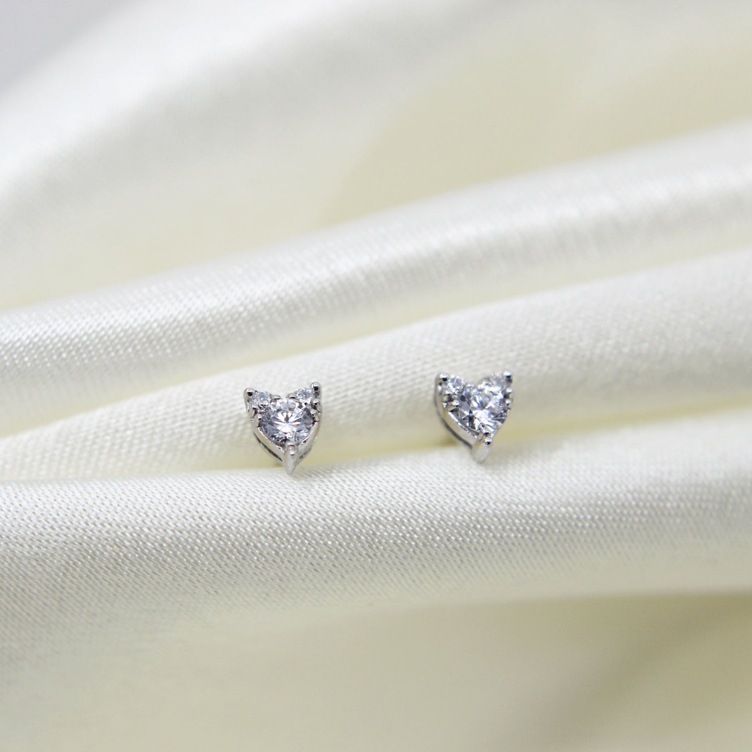 Heart 1/4 Ctw Natural Diamond Stud Earrings set in 925 Sterling Silver fine jewelry birthday holiday valentinesday gift under$100
