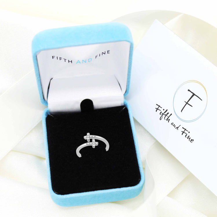 1/6 CT TW Diamond Cross Fashion Ring in Sterling Silver