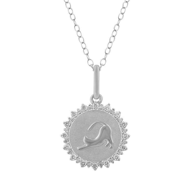 1/4 Cttw Lab-Grown Diamond Stretching Cat Medallion Coin Necklace pendant jewelry K18 yellow gold 925 sterling silver