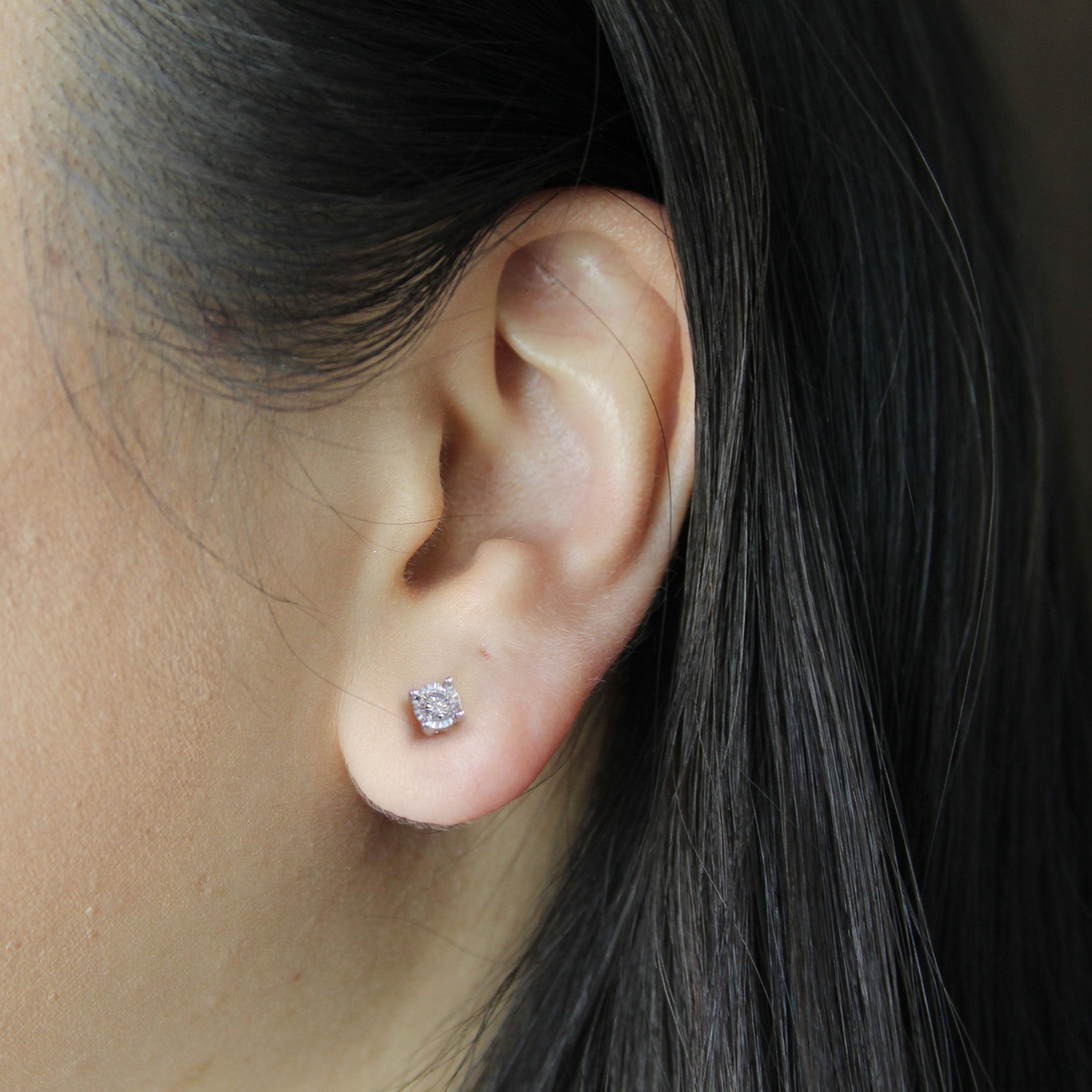 Classic Oval Diamond Stud Earrings| Caitlyn Minimalist