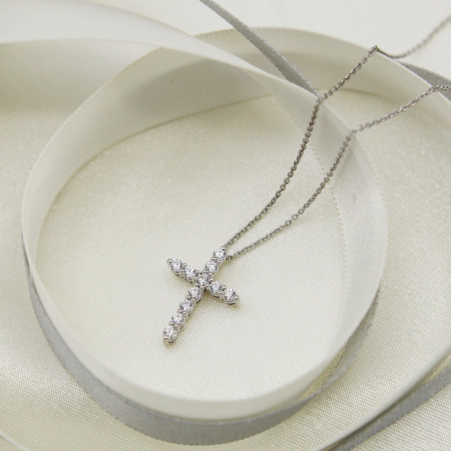 cross pendant necklace natural diamond affordable gift birthday anniversary